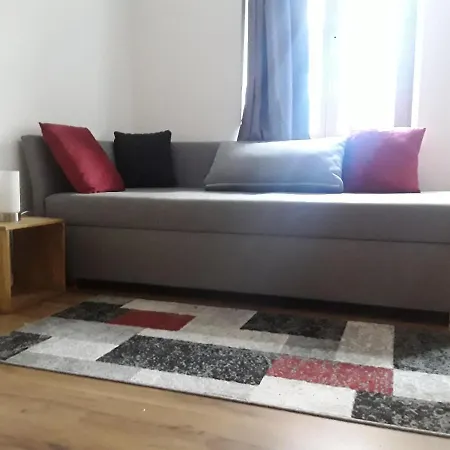 Apartment Ferienwohnung In Lindenau *